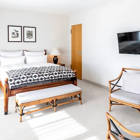 The Mandala Hotel 4*