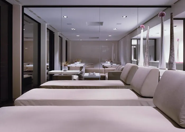 Hotel The Mandala 4*