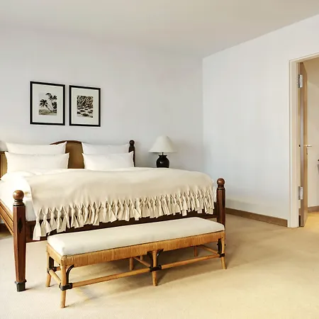 Hotel The Mandala