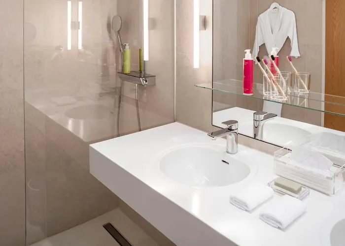 曼陀罗套房酒店 4*